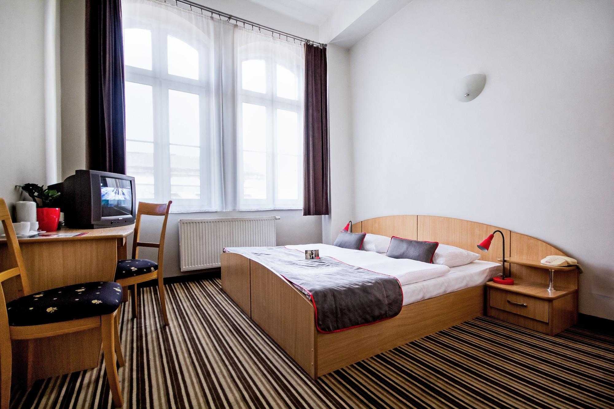 Hotel Diament Economy Gliwice Exterior photo