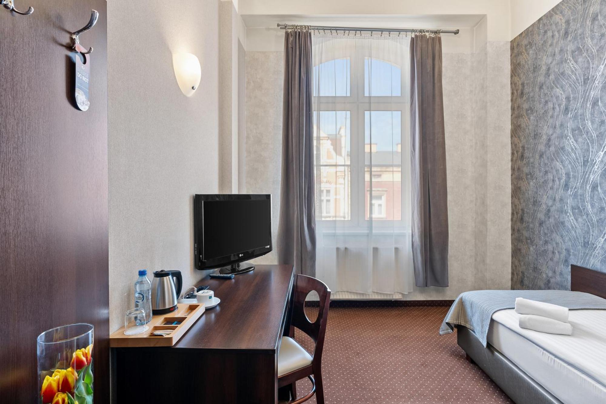 Hotel Diament Economy Gliwice Exterior photo