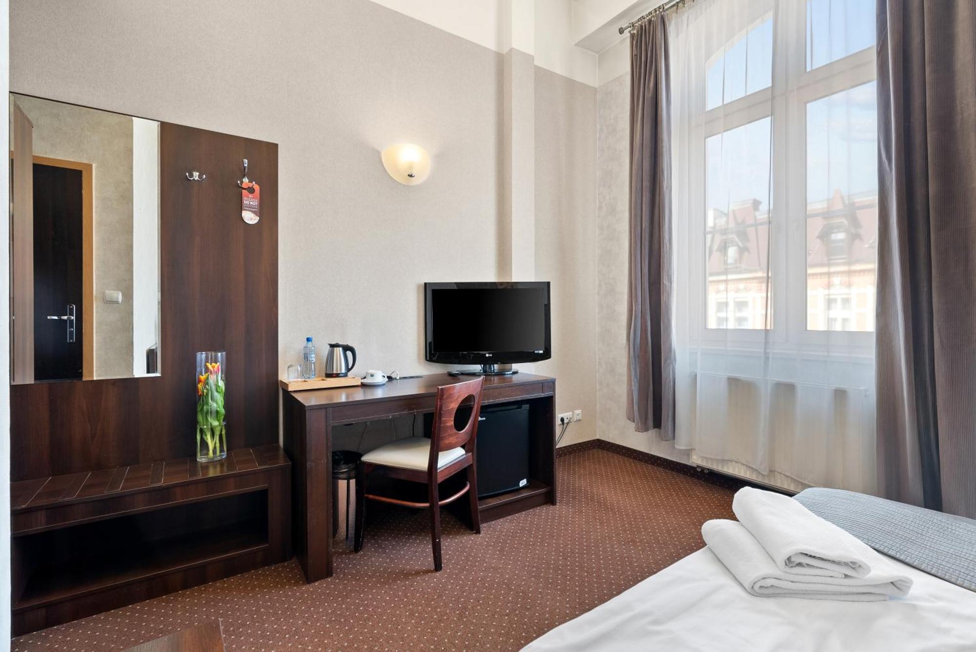 Hotel Diament Economy Gliwice Exterior photo