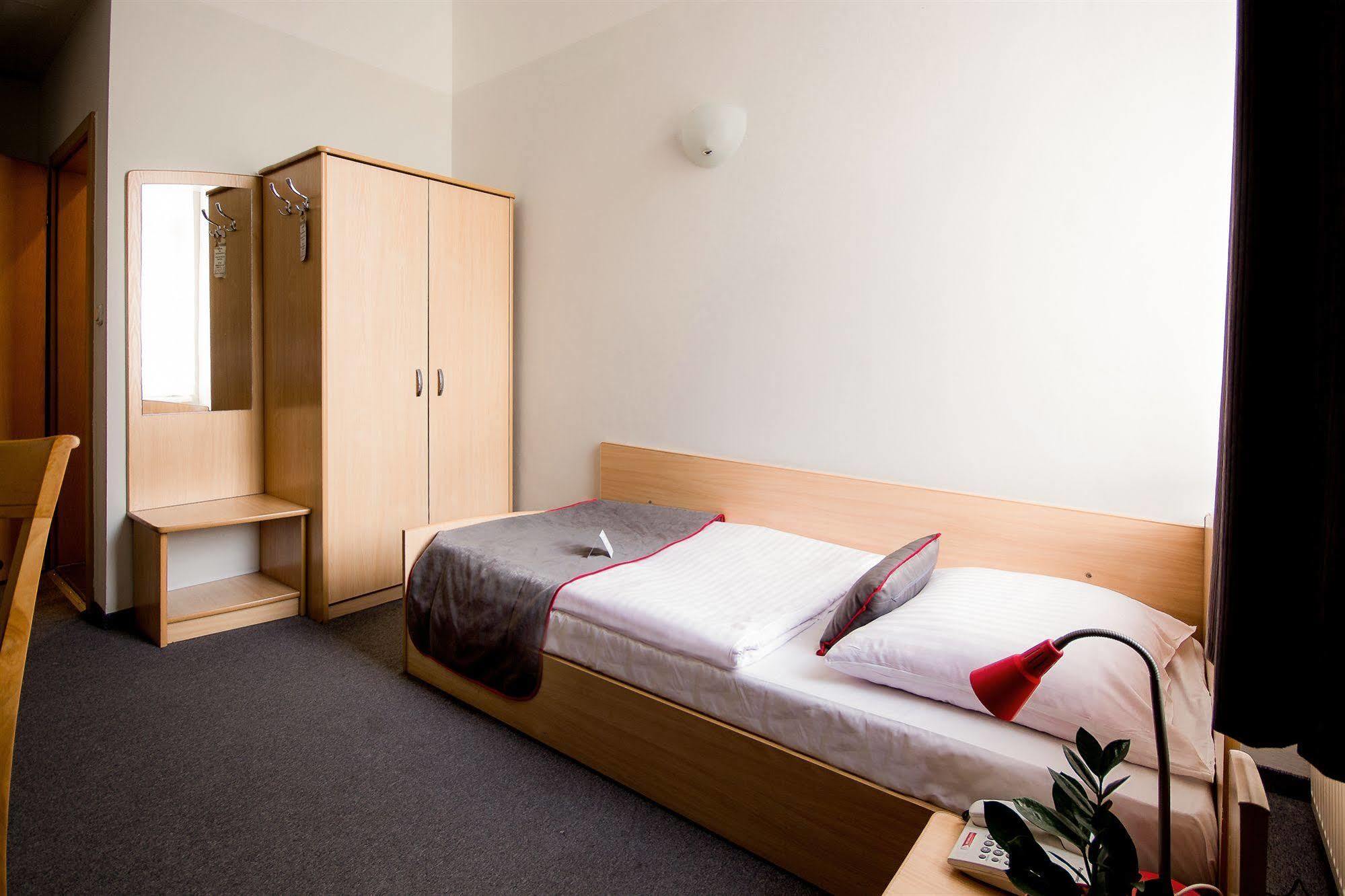 Hotel Diament Economy Gliwice Exterior photo